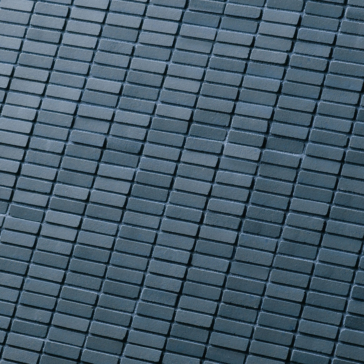Phenomenon Blu — duvar uygulaması · Mutina