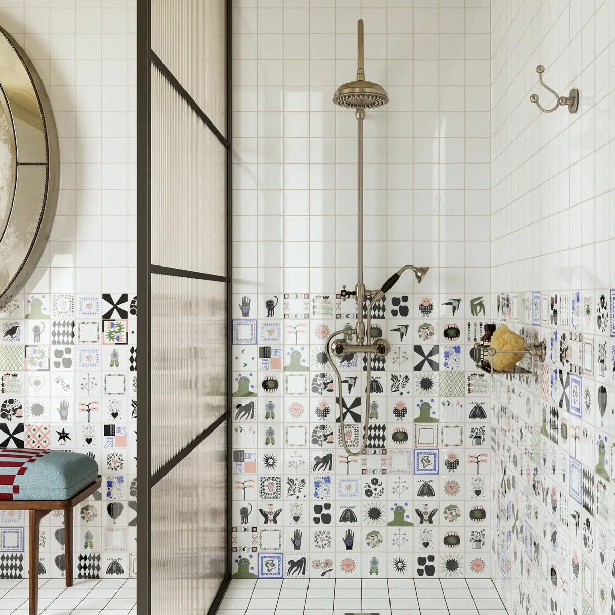 Stories Caravan Lux — duş duvarı