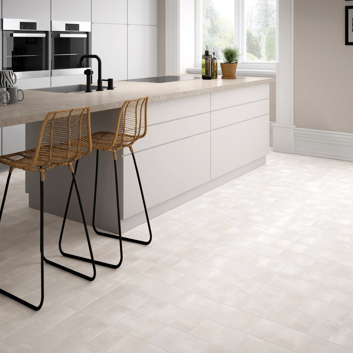 Miyako Mat Chalk White — uygulama