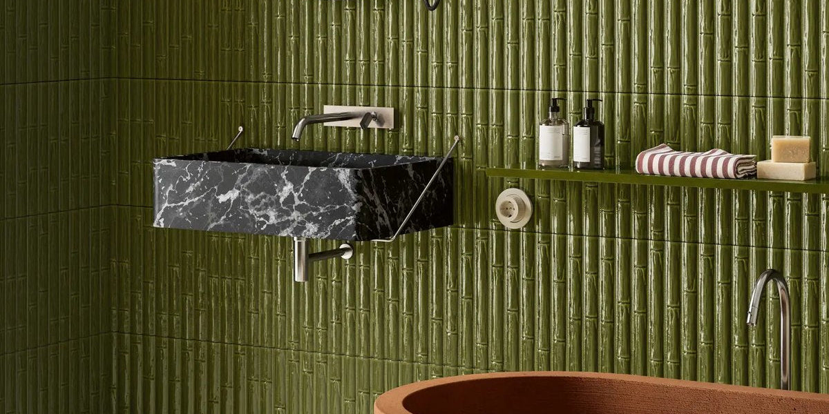 Öne Çıkanlar — yeşil sırlı karo banyo ambiyansı