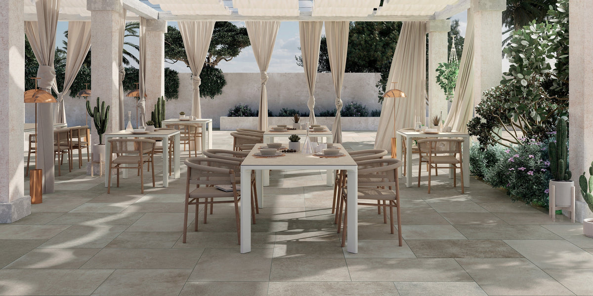 Mirage Dujour - tas gorunumlu porselen karo, pergola altinda dis mekan doseme uygulamasi