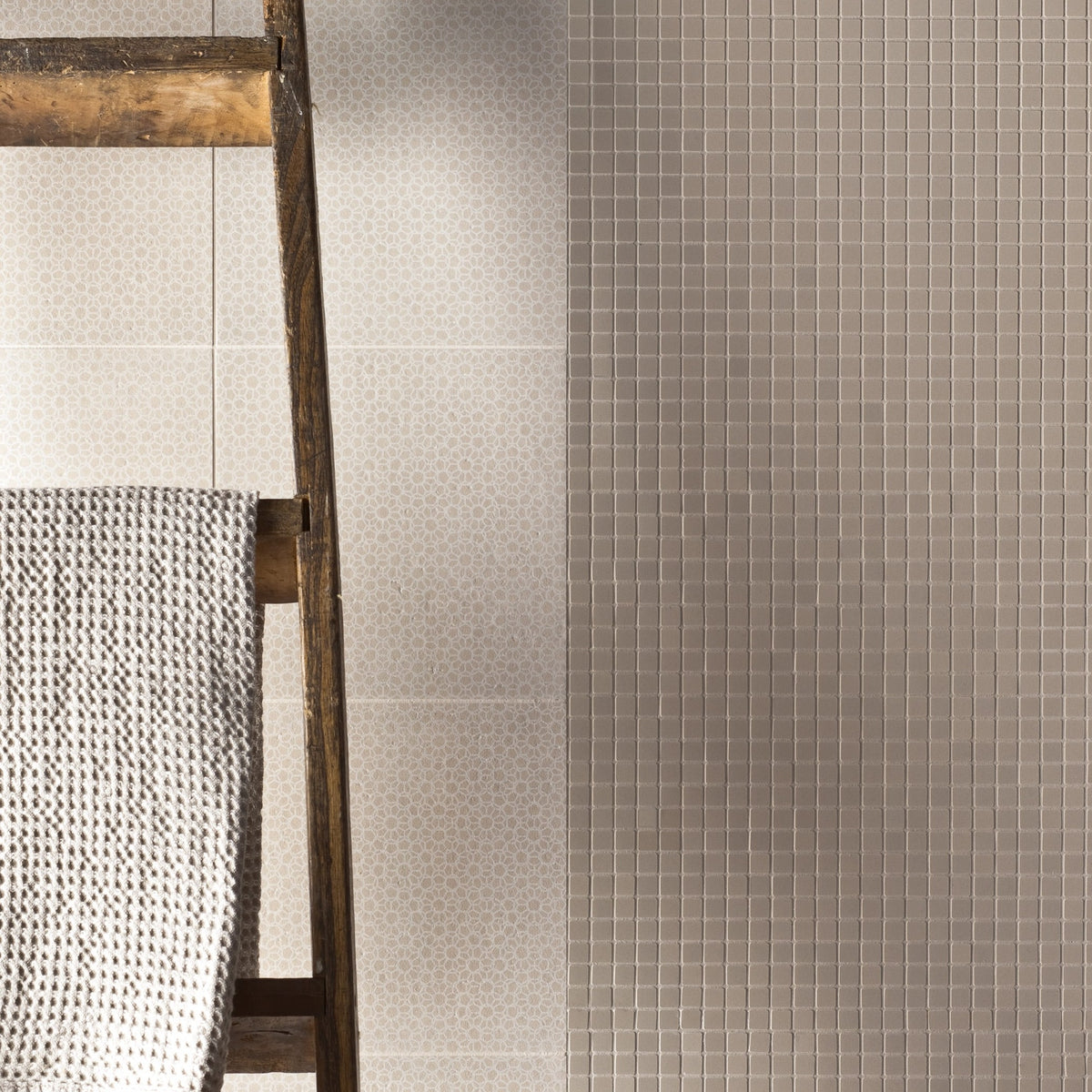 Teknotessere Cemento — duvar uygulaması · Mutina
