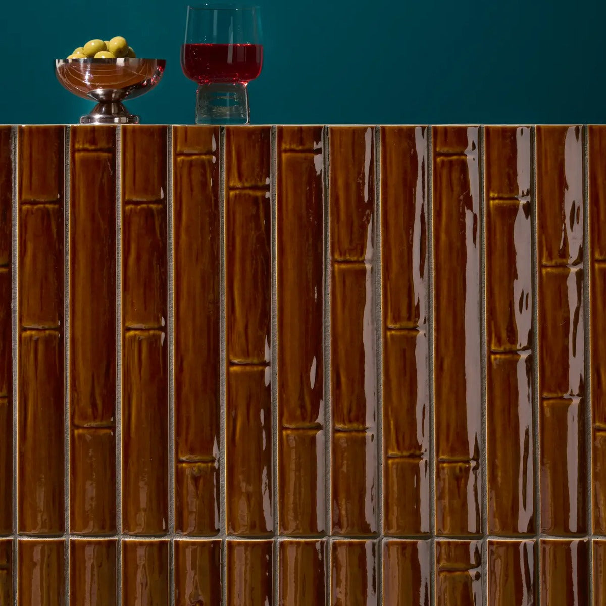 Milano70 Bamboo Cognac — duvar detayı