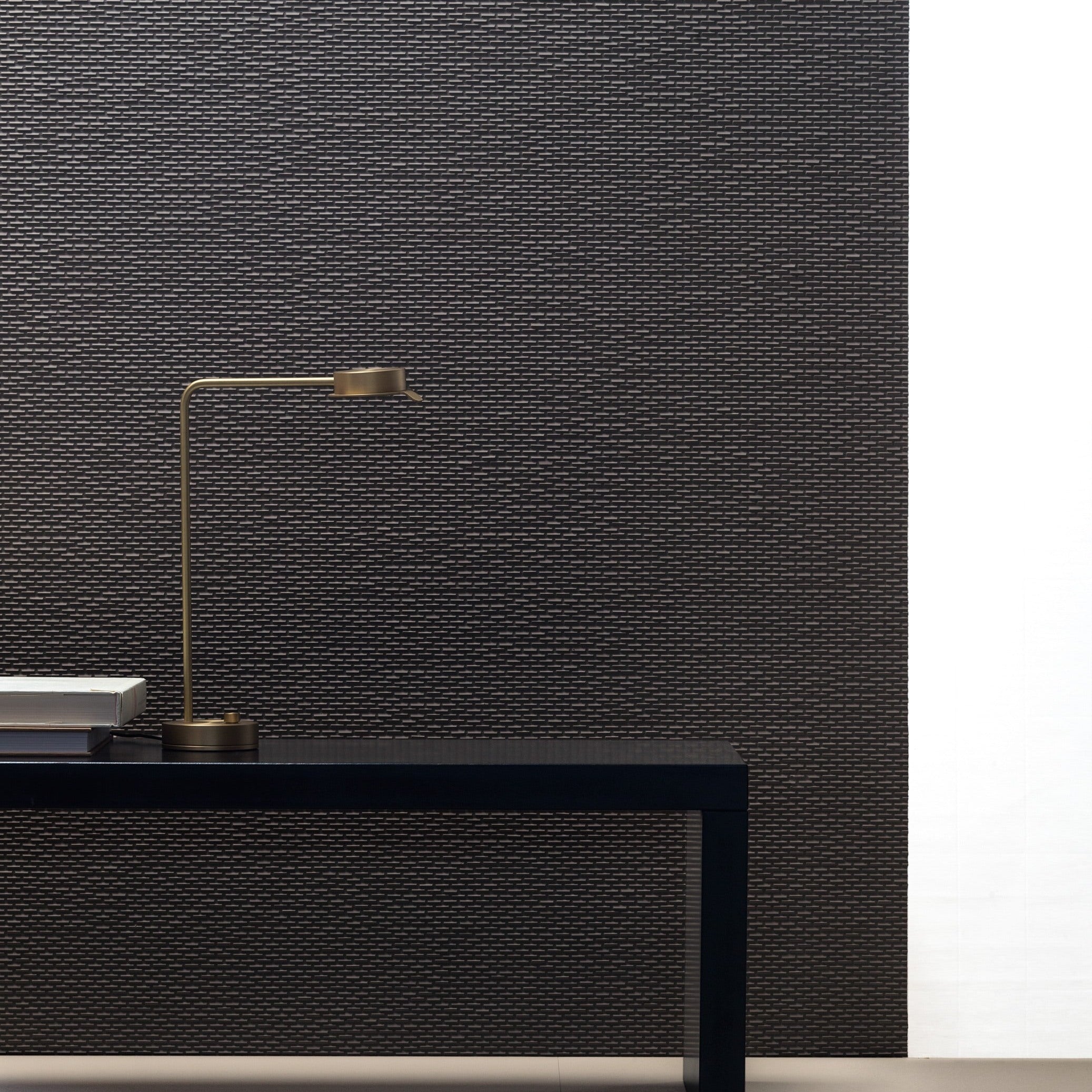 Phenomenon Nero Wind — duvar uygulaması · Mutina