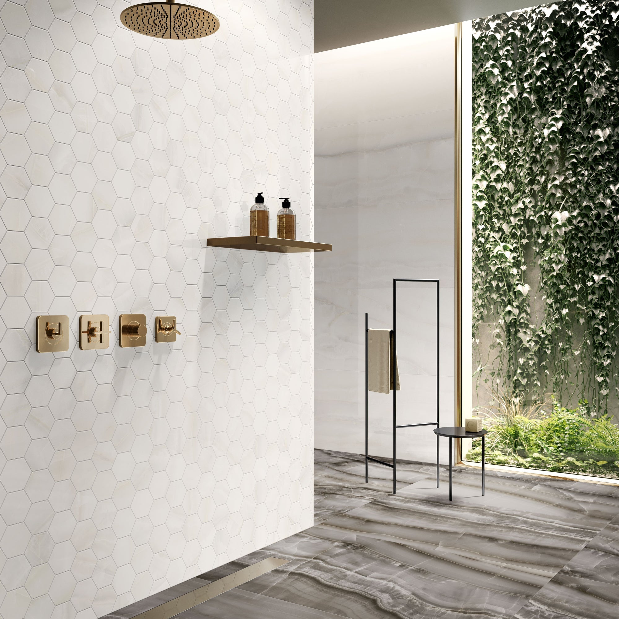 Akoya White