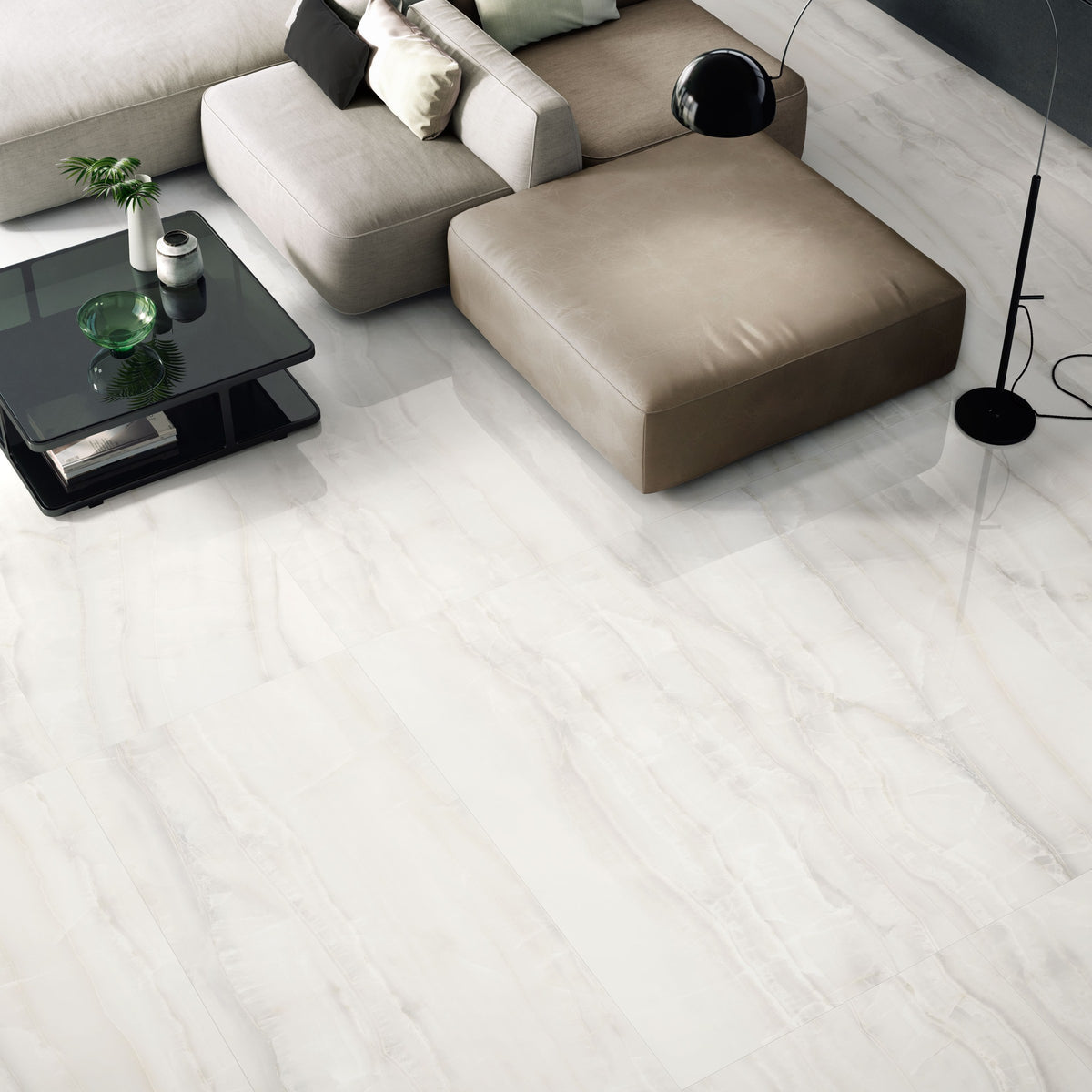 Akoya White