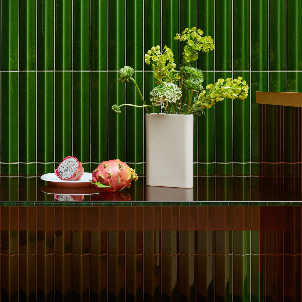 Rombini Triangle Glossy — Mutina — uygulama görseli